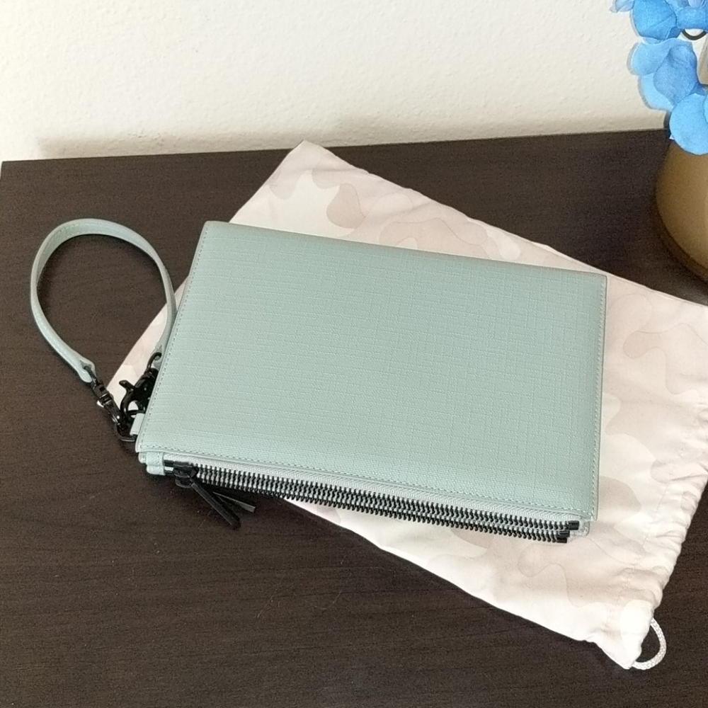 Dagne Dover Essentials Clutch Wallet - rare
